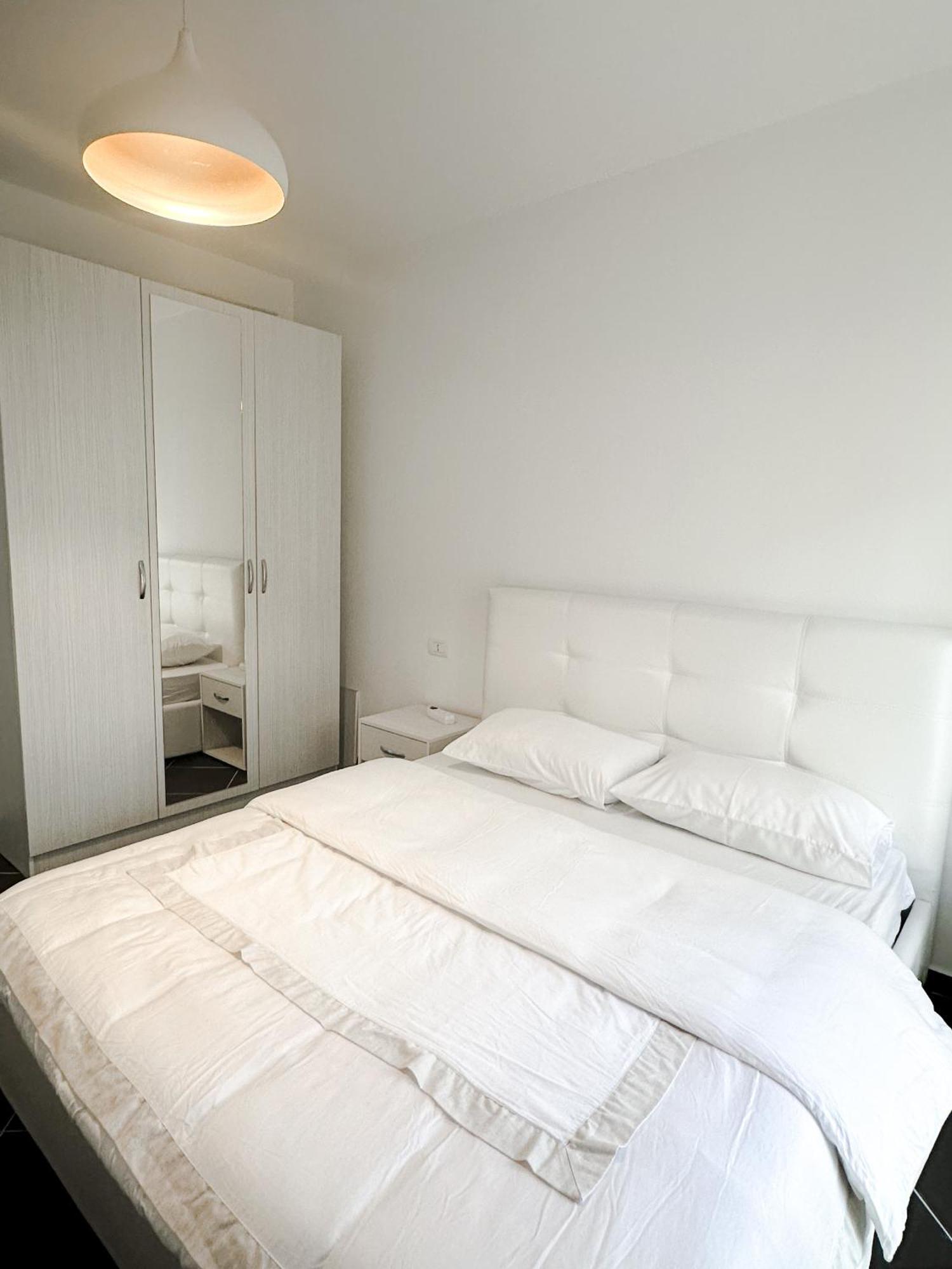 Sea View Apartments ドゥラス エクステリア 写真