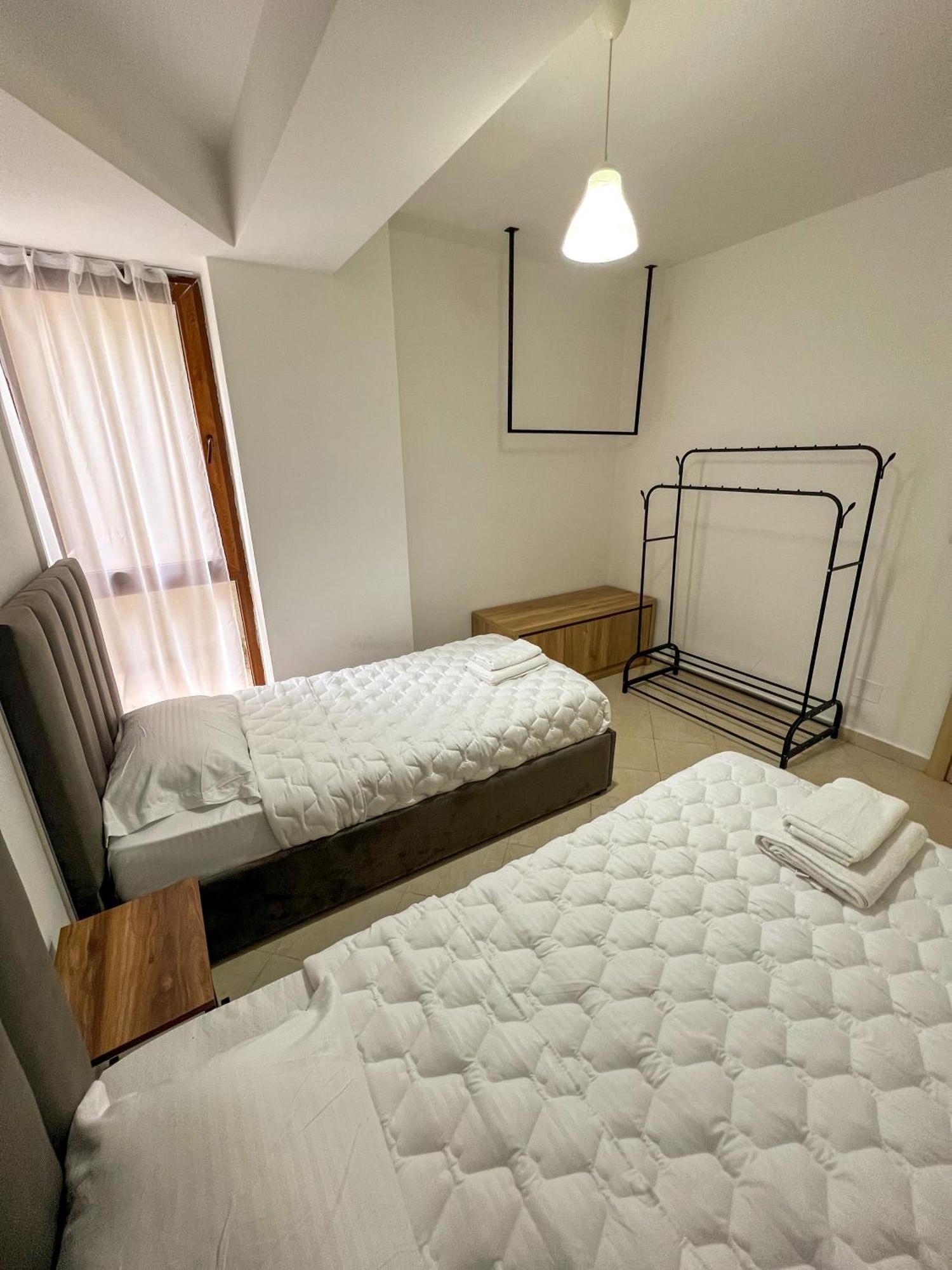 Sea View Apartments ドゥラス エクステリア 写真